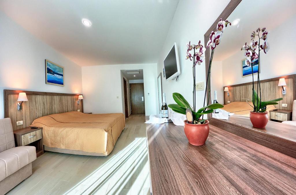 Hotel Nano Дрвеник Екстер'єр фото