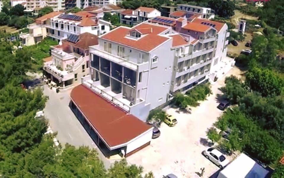 Hotel Nano Дрвеник Екстер'єр фото